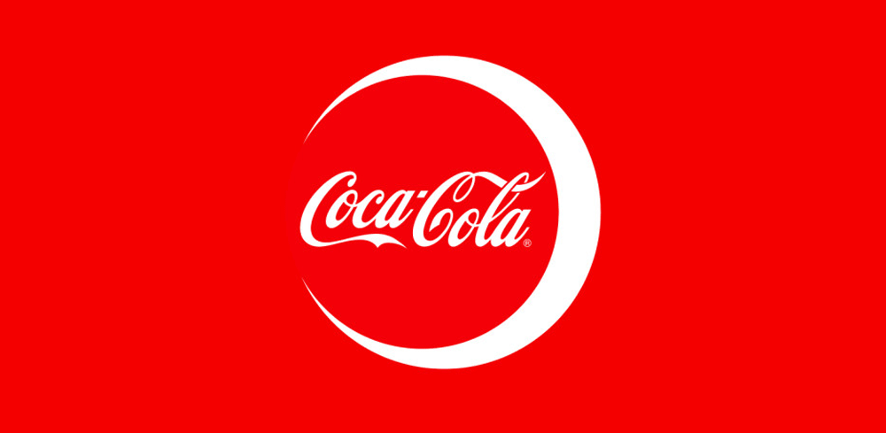 在去掉了瓶身的"coke cola"品牌logo与原料说明之后,罐装可口可乐的新